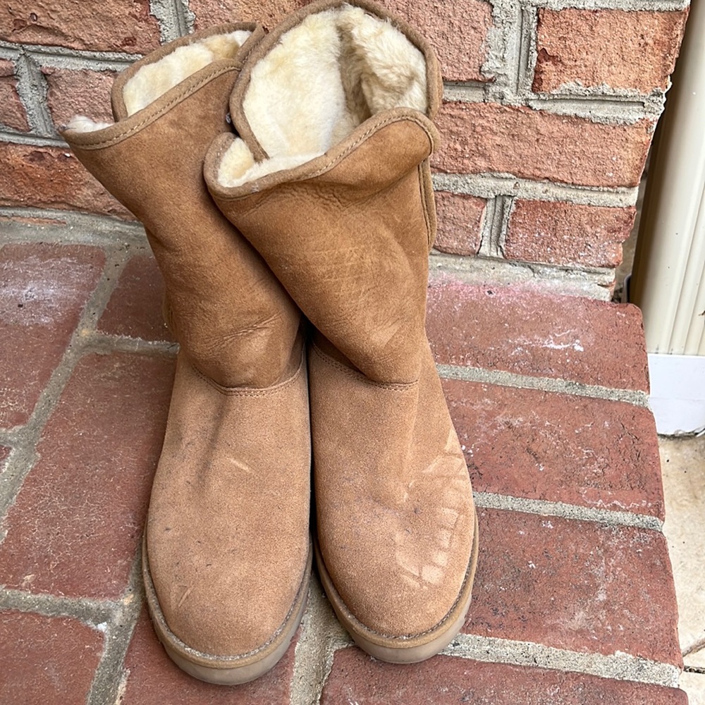 Uggs boots size 7